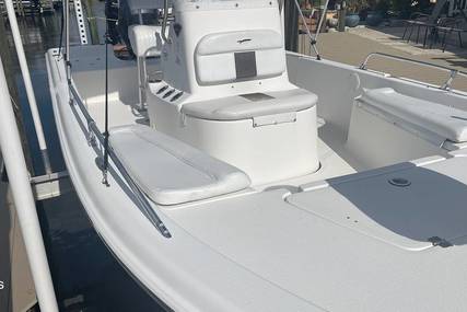 Tidewater 2100 Bay Max