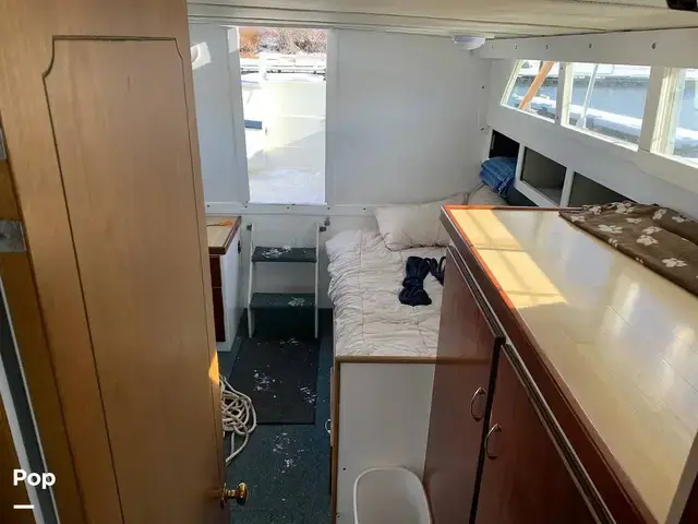 Tollycraft 40 Tri Cabin My