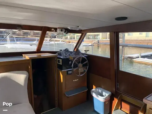 Tollycraft 40 Tri Cabin My