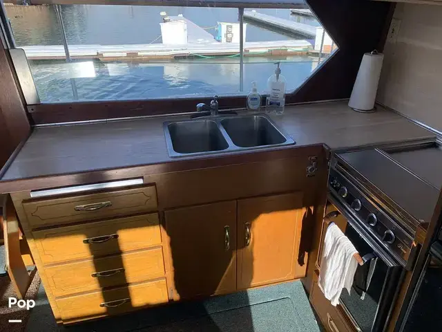 Tollycraft 40 Tri Cabin My