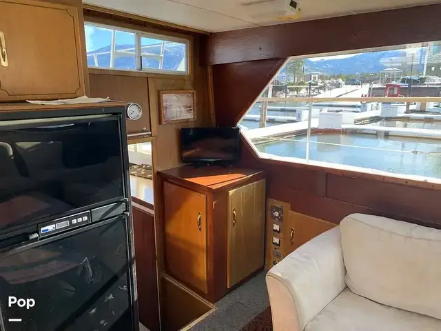 Tollycraft 40 Tri Cabin My