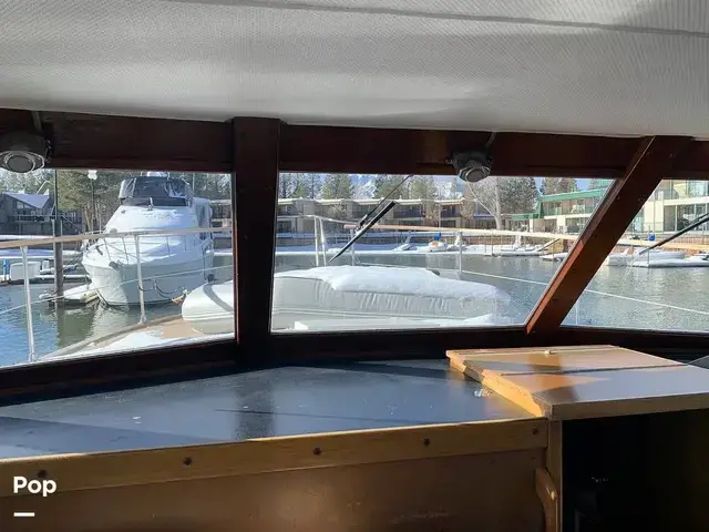 Tollycraft 40 Tri Cabin My