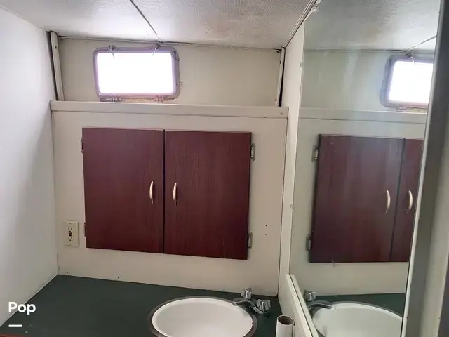 Tollycraft 40 Tri Cabin My