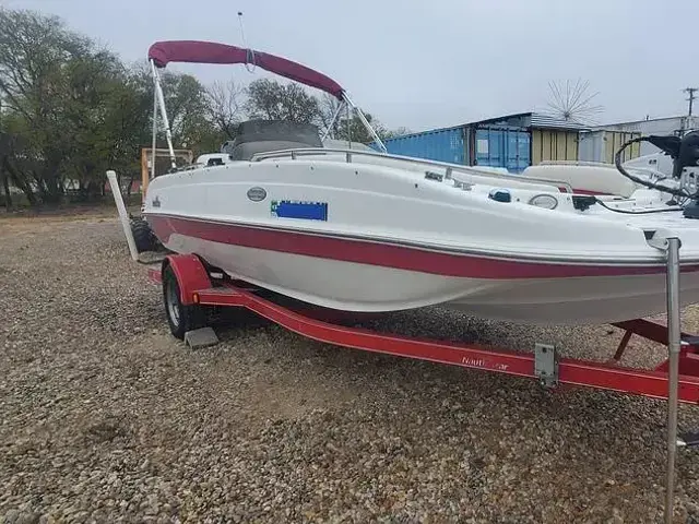 Nauticstar 200 SC Sport Deck