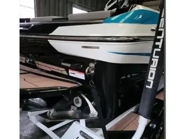 Centurion Boats Fi 25