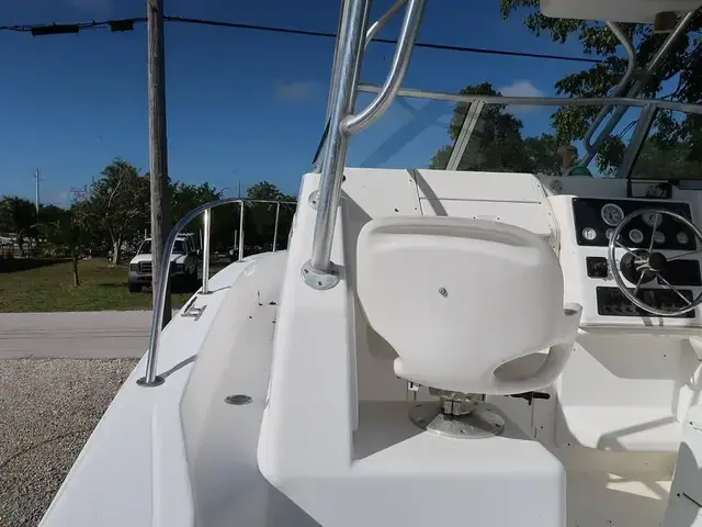 Sport Craft 261 Walk Around