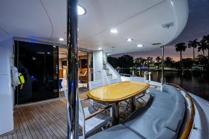 Lazzara 84 Flybridge