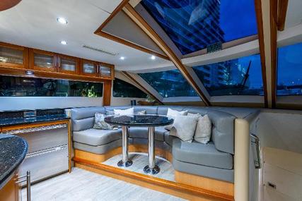 Lazzara 84 Flybridge