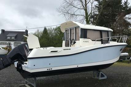 Quicksilver Captur 755 Pilothouse