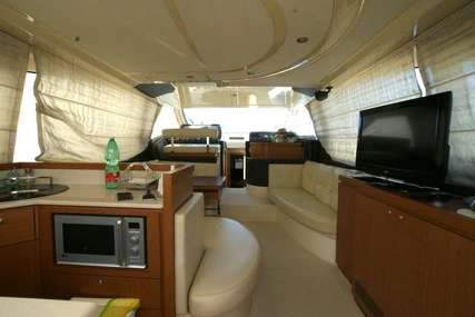 Ferretti Yachts 470