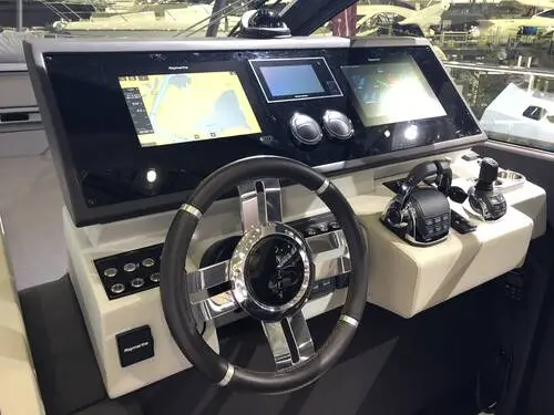 2019 Azimut s6