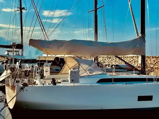 Solaris 44, carbon mast, now in Palma