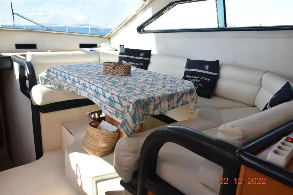 1991 Ferretti 58