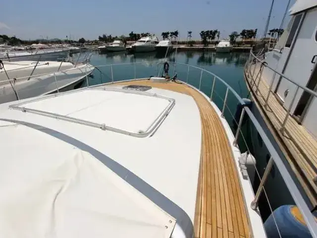 Ferretti Yachts 58s