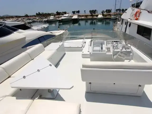 Ferretti Yachts 58s