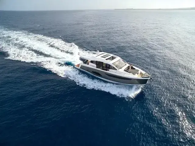 Sealine C530