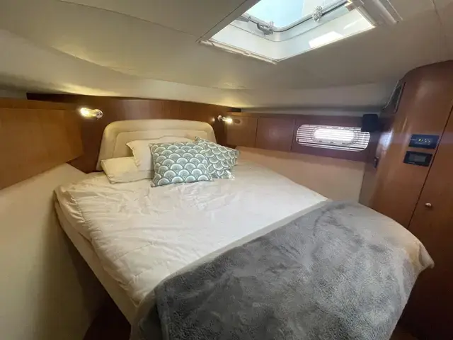 Tiara Yachts 4400 Sovran