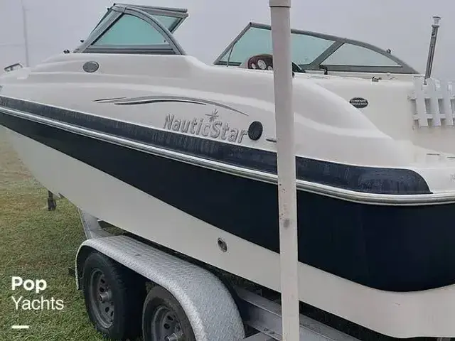 Nauticstar 210