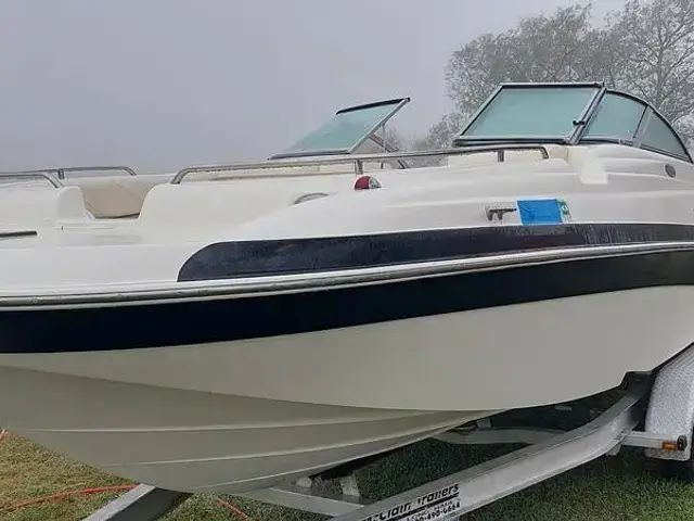 Nauticstar 210