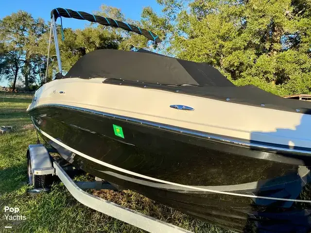 Bayliner Vr5