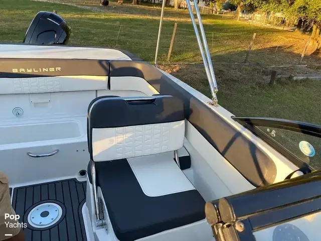 Bayliner Vr5