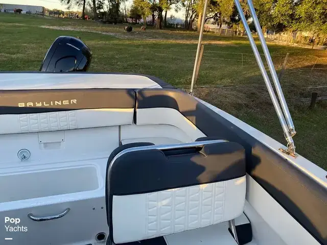 Bayliner Vr5