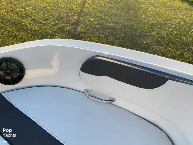 Bayliner Vr5