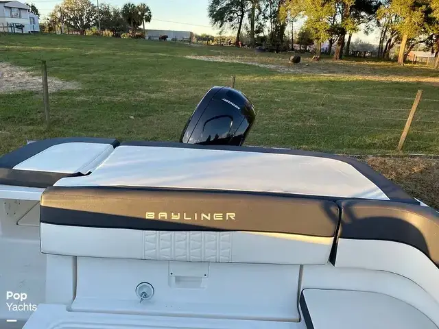 Bayliner Vr5