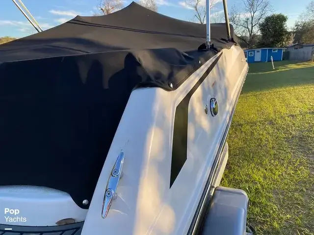 Bayliner Vr5