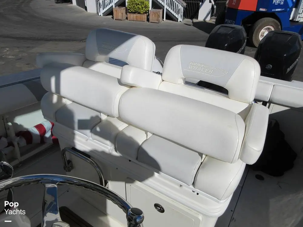 2015 Boston Whaler 280 outrage