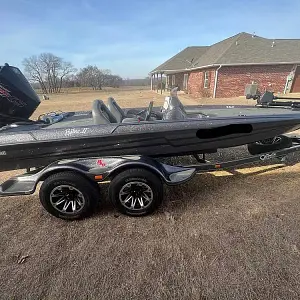 2019 Bass Cat Pantera II Advantage Elite