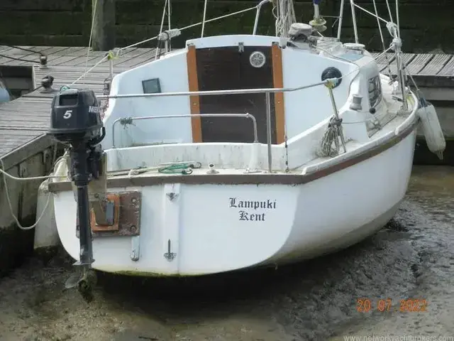 Classic Yacht 20 Daysailer