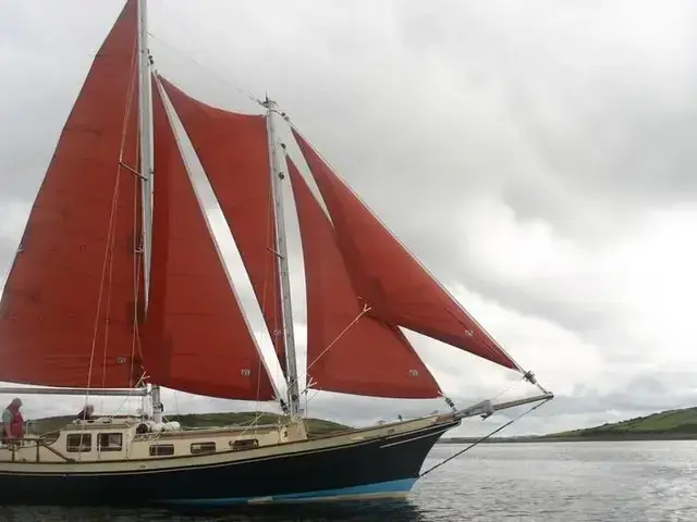 Custom Boats Staysail Schooner