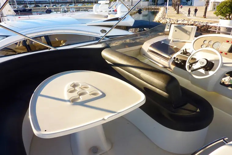 1999 Azimut 58 flybridge