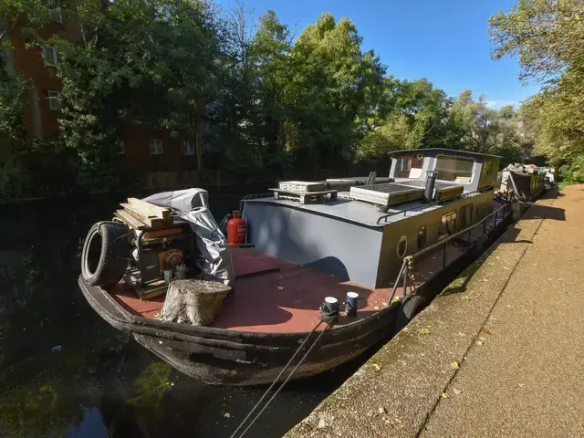 Dutch Barge 13m