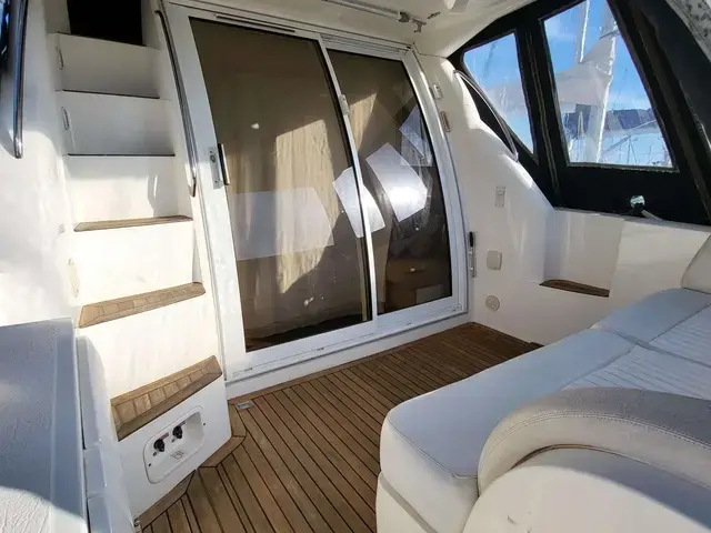 Sealine F 34