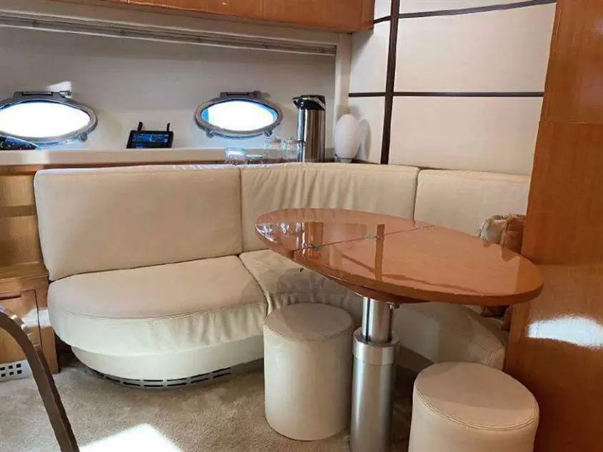 2007 Pershing 62