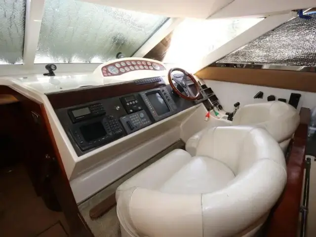 Fairline Squadron 59