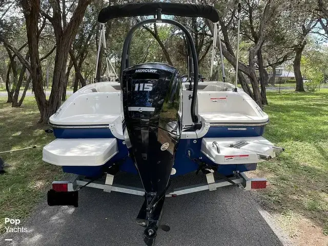 Bayliner 180 Element