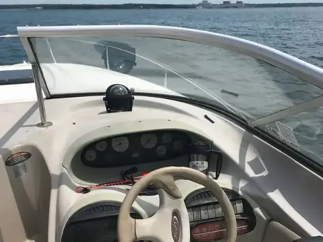 Bayliner 2352 CAPRI