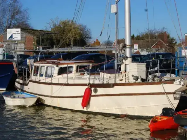 Steel boats Maurice Griffiths Noontide 32