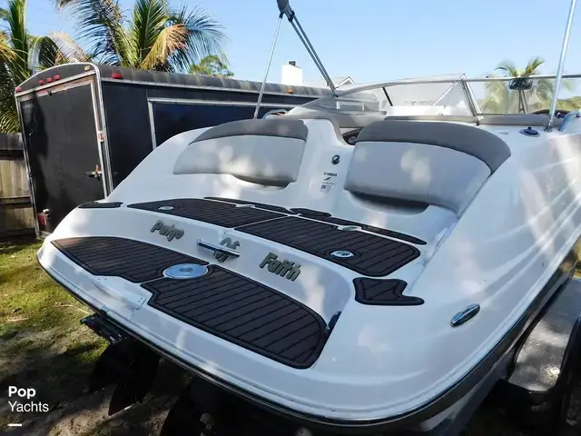 Yamaha Waverunner IV