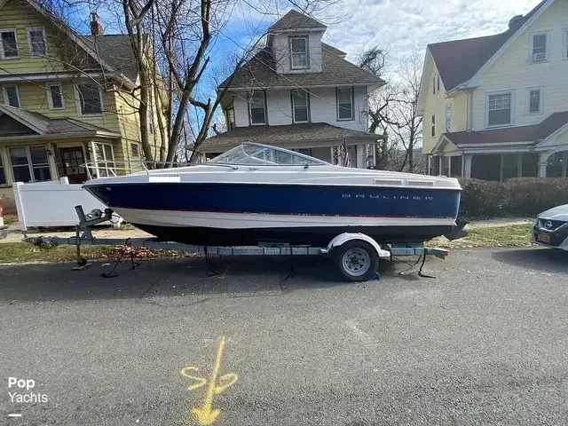 Bayliner 210 Classic Cuddy