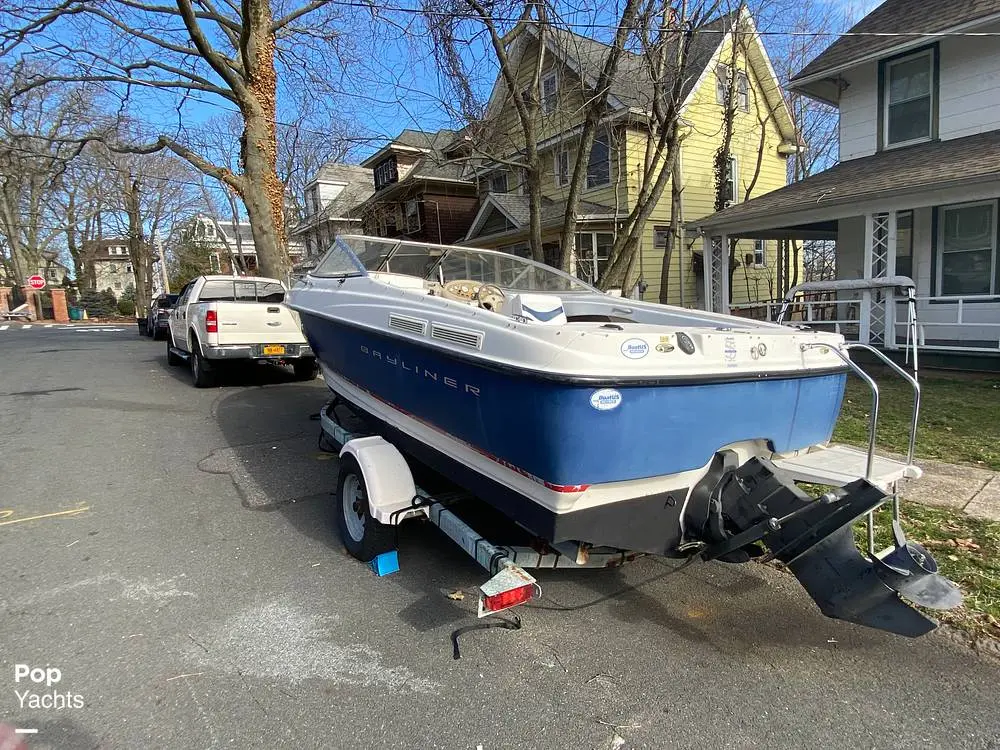 2004 Bayliner 210 classic cuddy