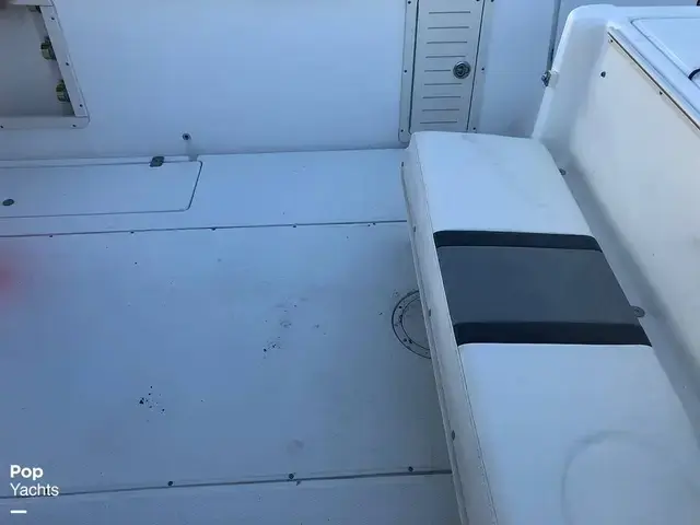 Mako 282 Center Console