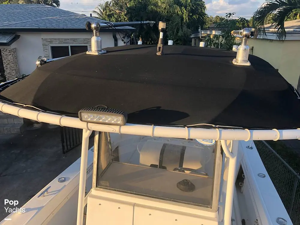 2003 Mako 282 center console