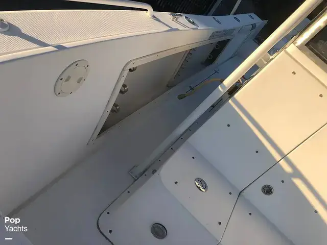 Mako 282 Center Console