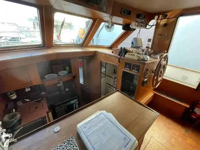 Ocean Yachts 40 Sundeck