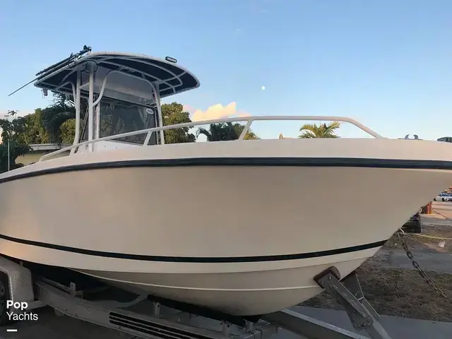 Mako 282 Center Console