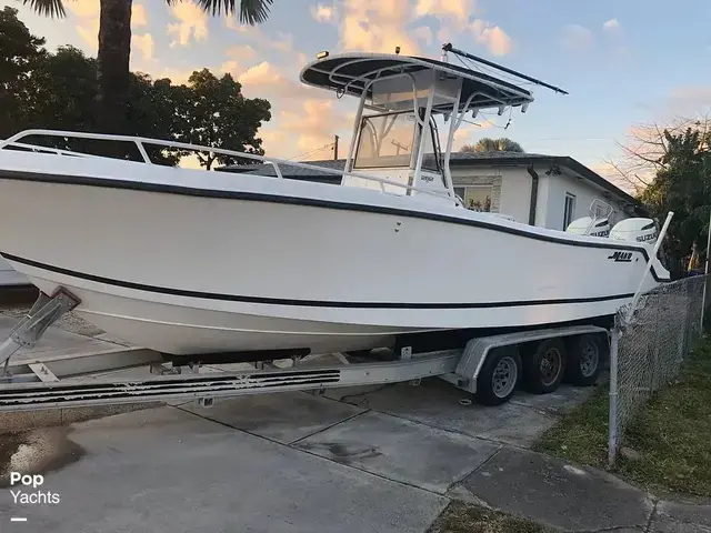 Mako 282 Center Console